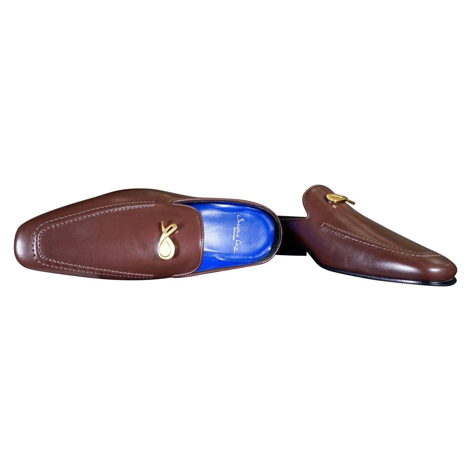Cacao With Yellow Gold Hardware Leather Slipper-3