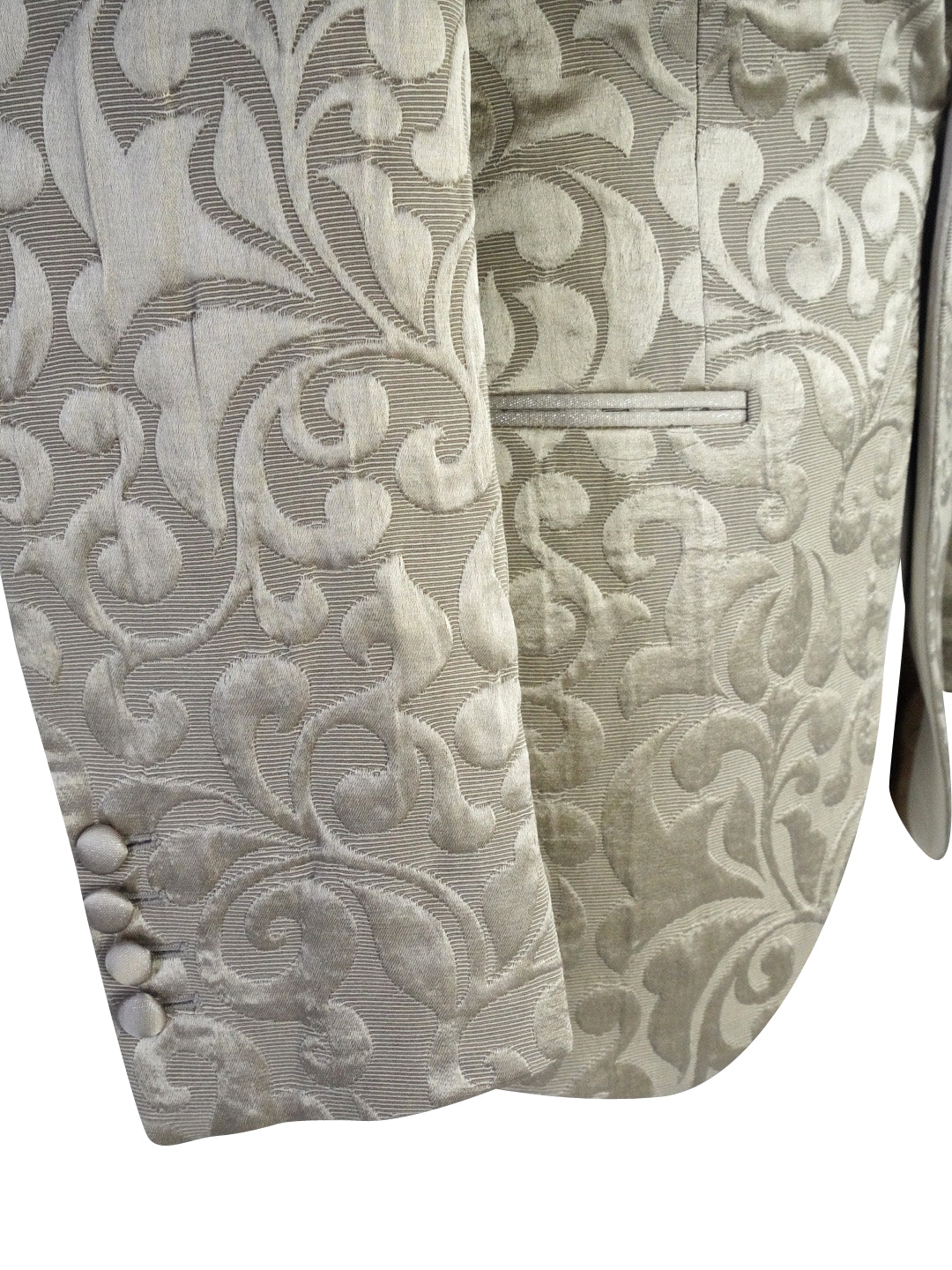 Champagne Oro Paisley Dinner Jacket @ The Vault-7