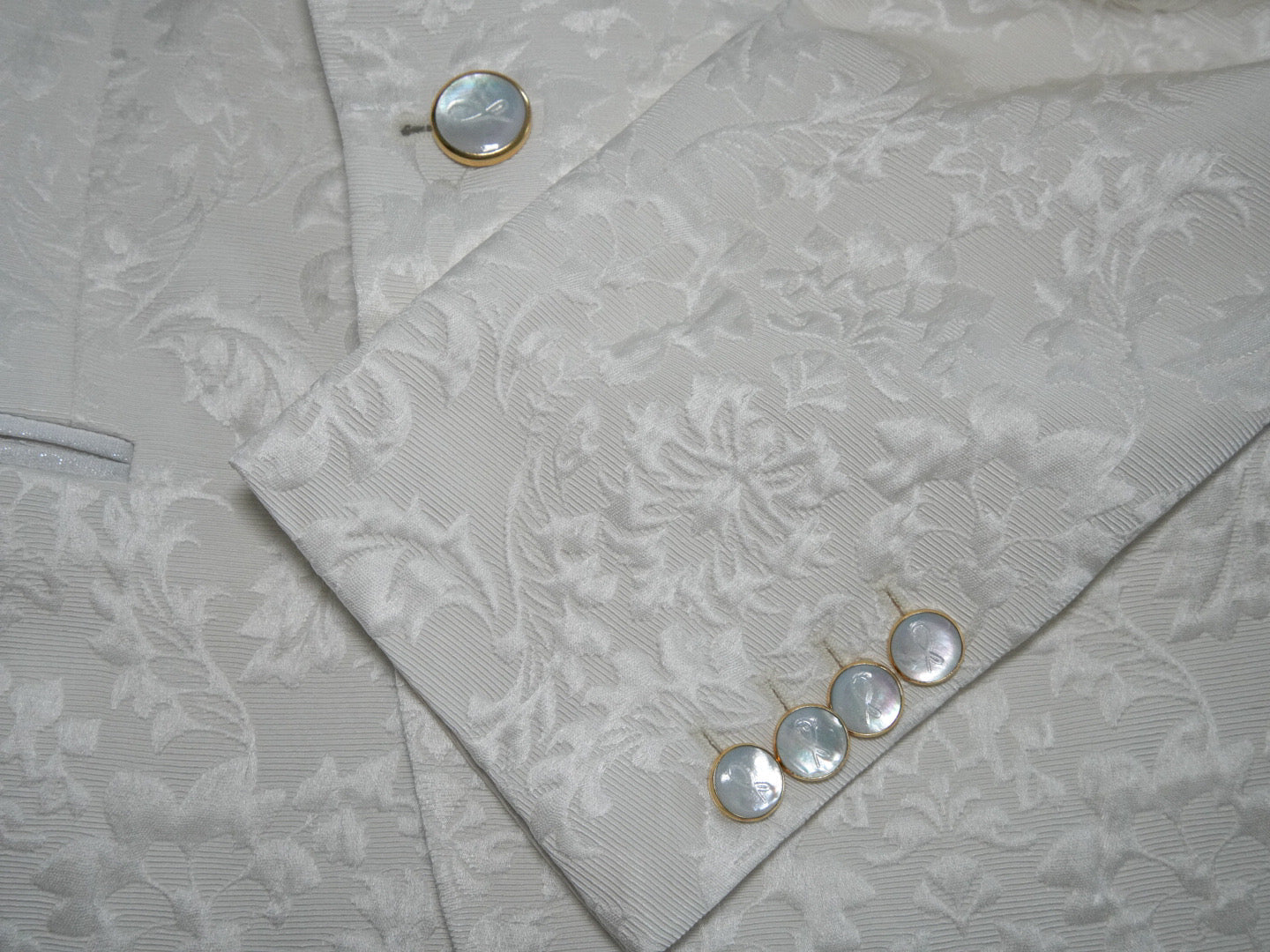 Mother Of Pearl With Gold Tone Buttons For Sports Jacket-4
