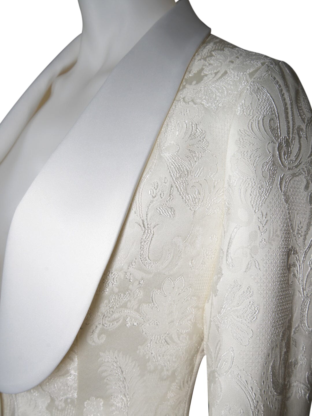 Vanilla Versailles Cuffed Dinner Jacket-5