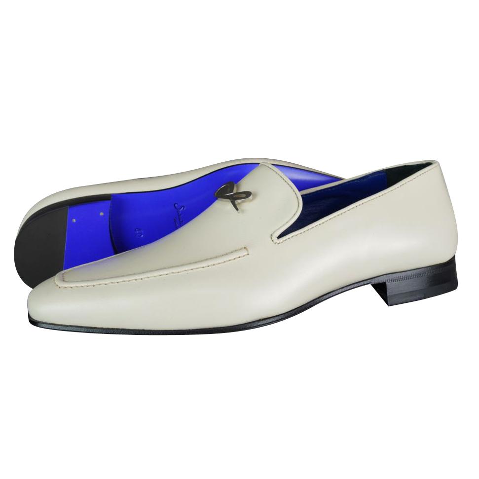Classica Mascarpone With Silver Gold Hardware Leather Loafers @ The Vault