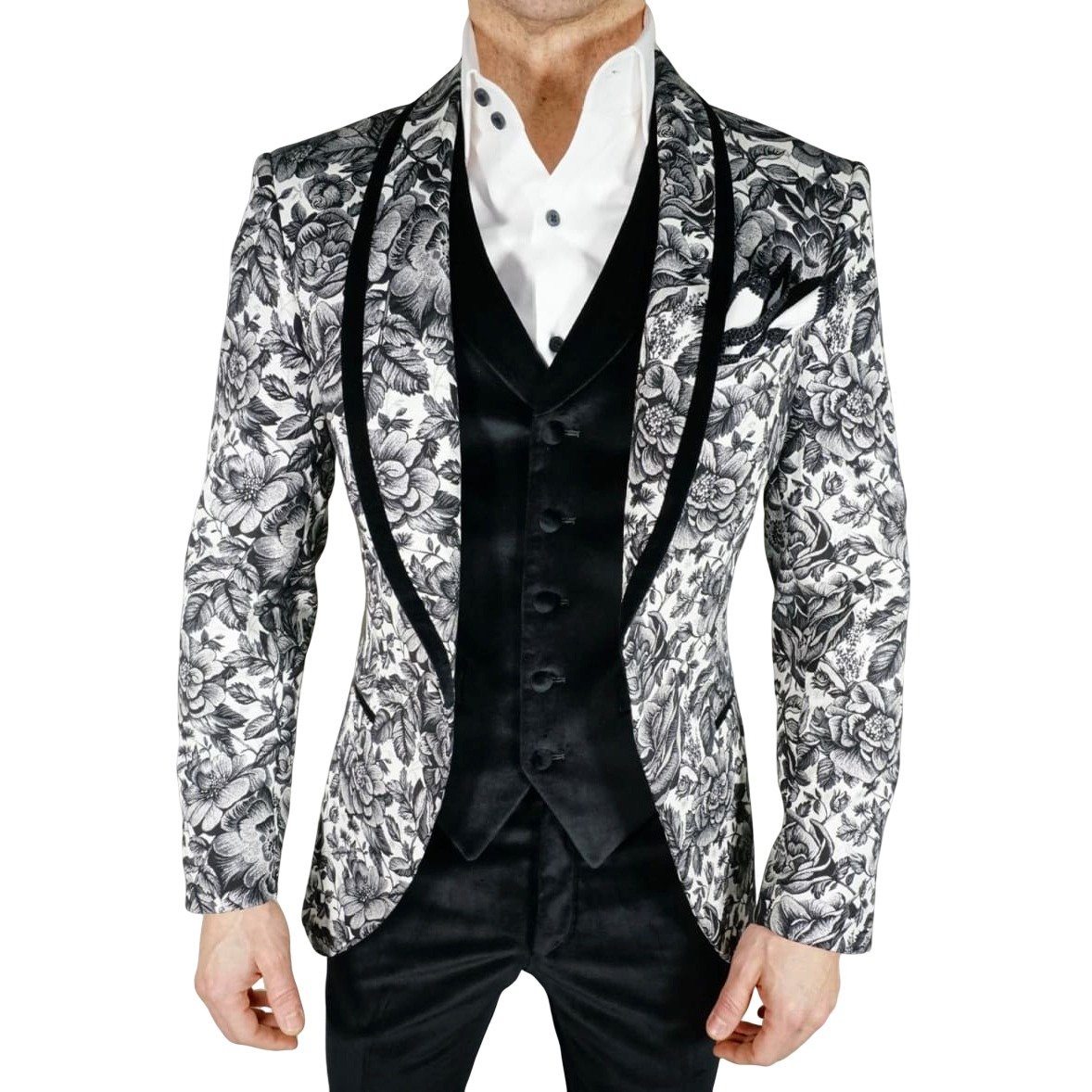 Nero Rosa Dinner Jacket @ The Vault