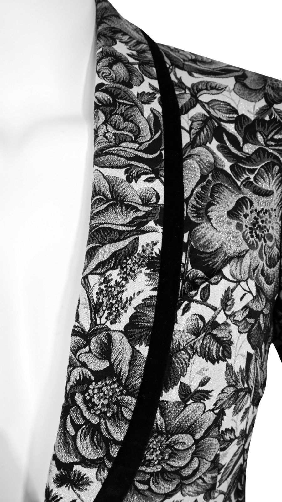 Nero Rosa Dinner Jacket @ The Vault-6