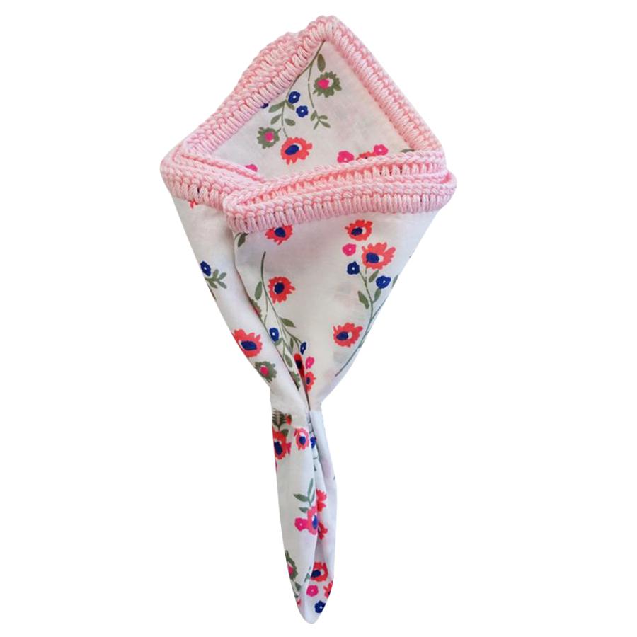 Strawberry Hamptons with Pink Signature Border