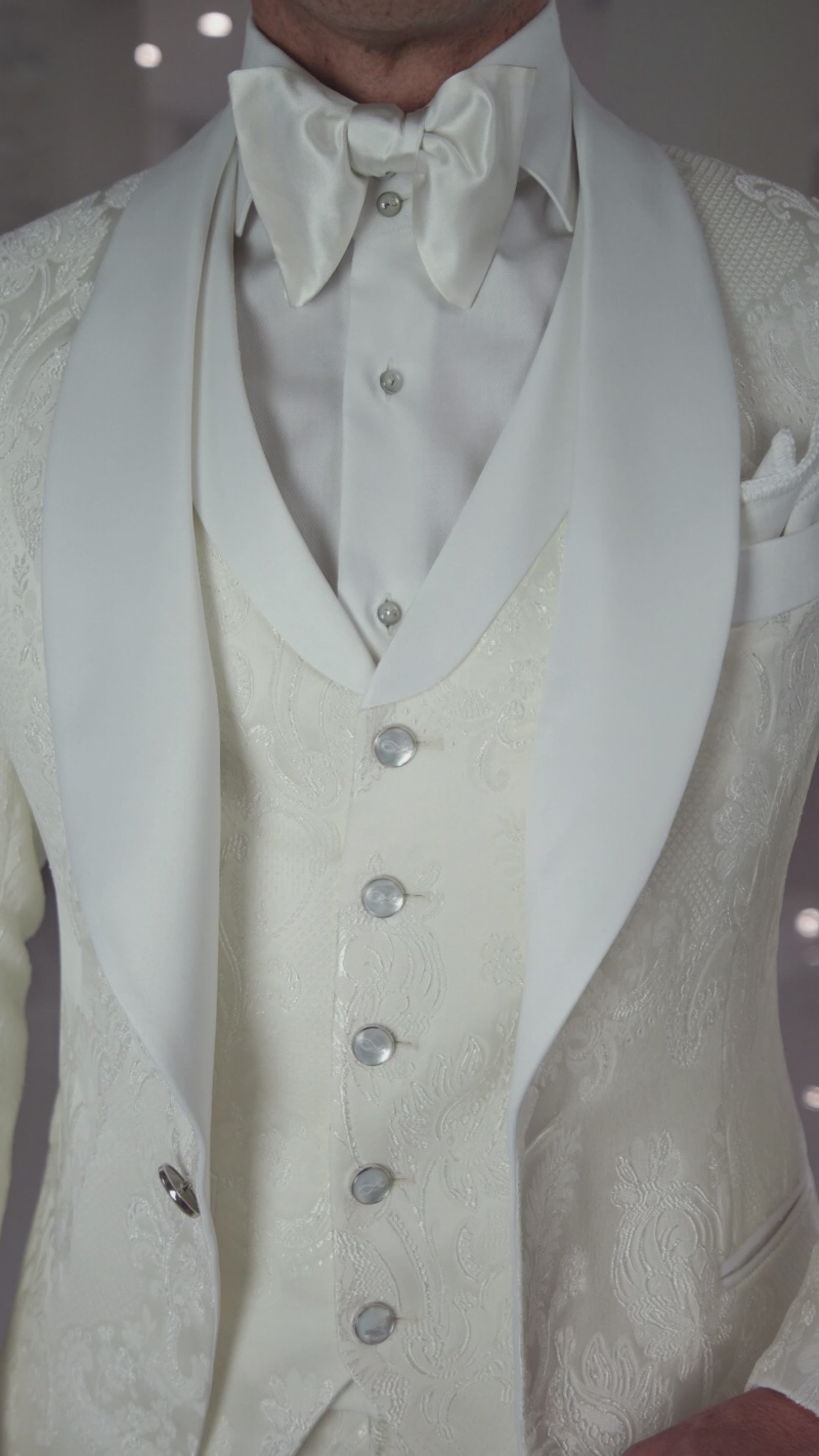 Vanilla Vittoriana Dinner Jacket-3